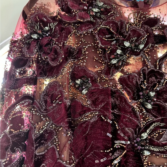 Marchesa Embroidered Velvet Dress Size 12 - Picture 9 of 12